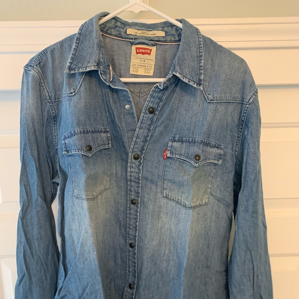 Levi denim shirt size L